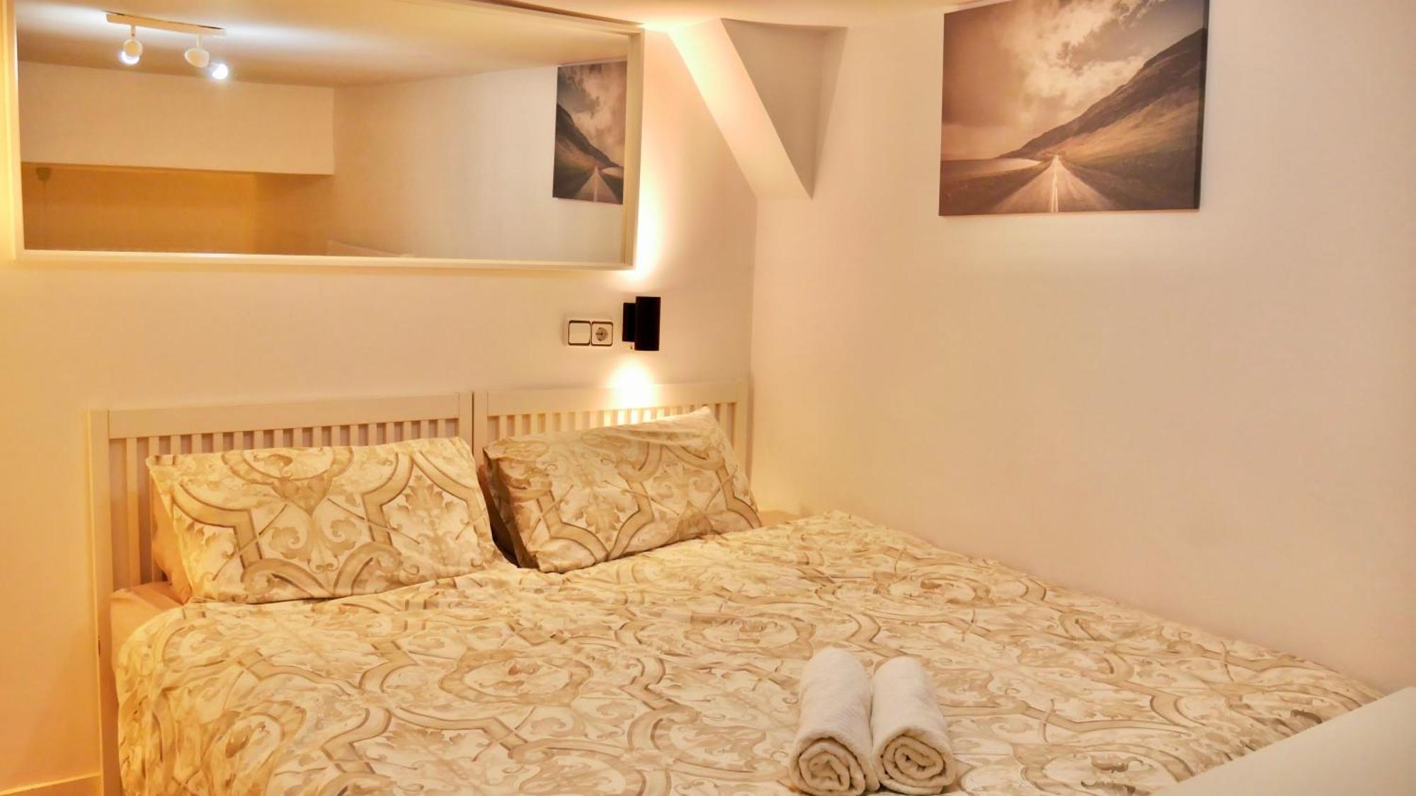 Duplex La Latina Centro Madrid Apartment Luaran gambar